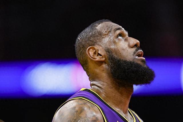 布莱德索41+7+6上海轻取北京总分1-0 方硕23分