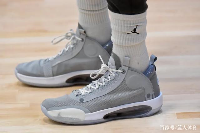 贺希宁15分深圳胜浙江 邹阳23+8福建胜江苏